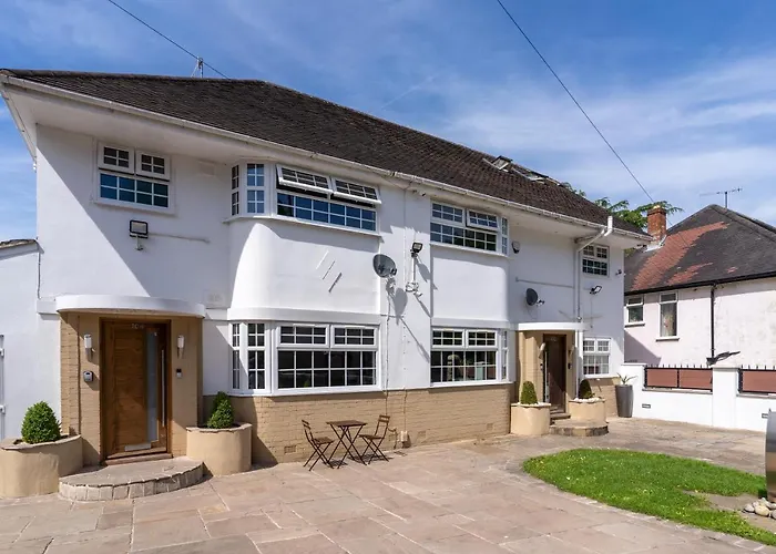 Homebird Property - Carter Knowle House #2